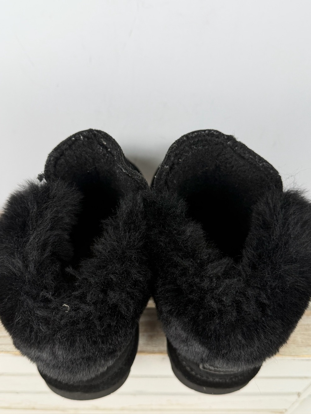 Bearpaw black Koko boot plush shearling collar wool and suede size 7 - Picture 8 of 14